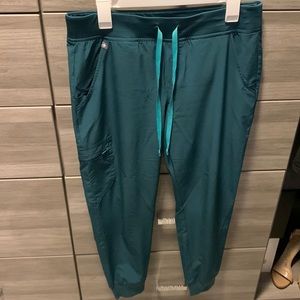 FIGS Zamora jogger in Caribbean Blue